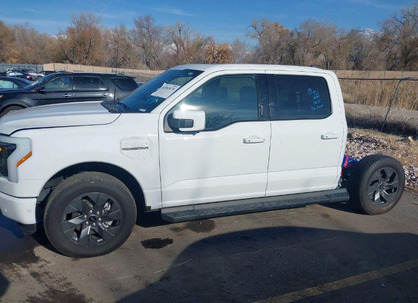 Photo 14 of 2023 Ford F-150 LIGHTNING LARIAT (VIN 1FTVW1EV1PWG26355)