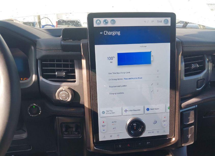 Photo 18 of 2023 Ford F-150 LIGHTNING LARIAT (VIN 1FTVW1EV1PWG26355)