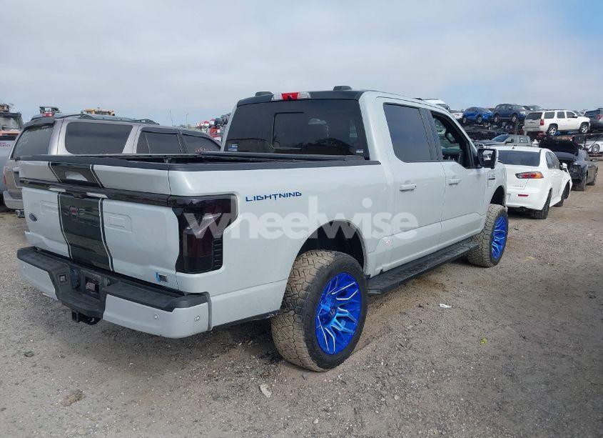 Photo 4 of 2023 Ford F-150 LIGHTNING LARIAT (VIN 1FTVW1EV9PWG07469)