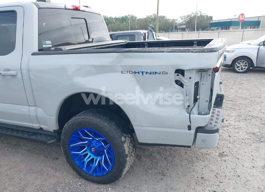 Photo 6 of 2023 Ford F-150 LIGHTNING LARIAT (VIN 1FTVW1EV9PWG07469)