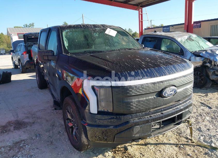 2024 Ford F-150 LIGHTNING FLASH (VIN 1FTVW3L72RWG23113) main photo