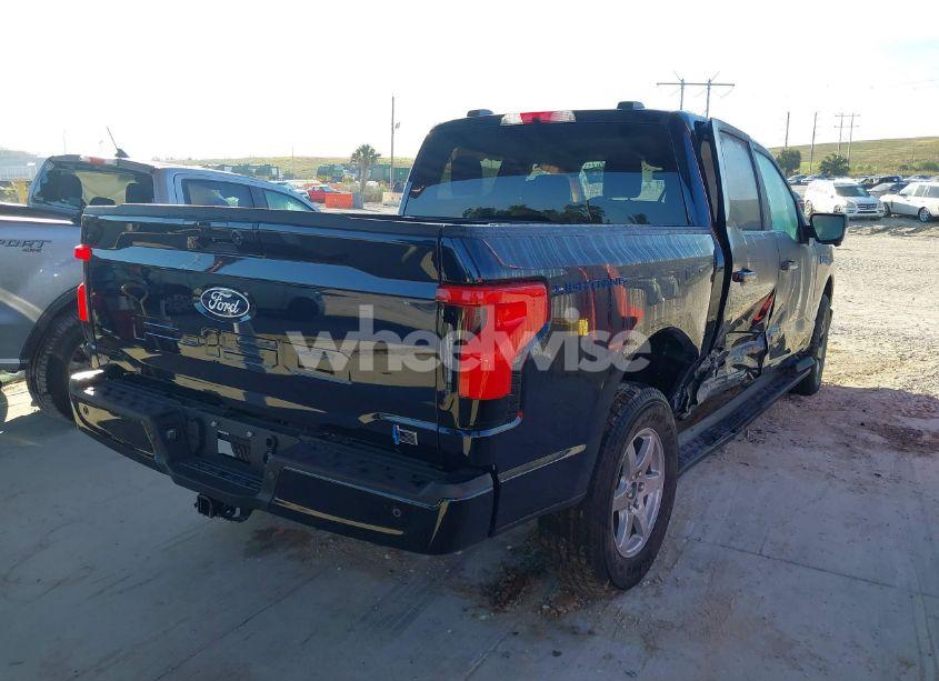 Photo 4 of 2024 Ford F-150 LIGHTNING FLASH (VIN 1FTVW3L72RWG23113)