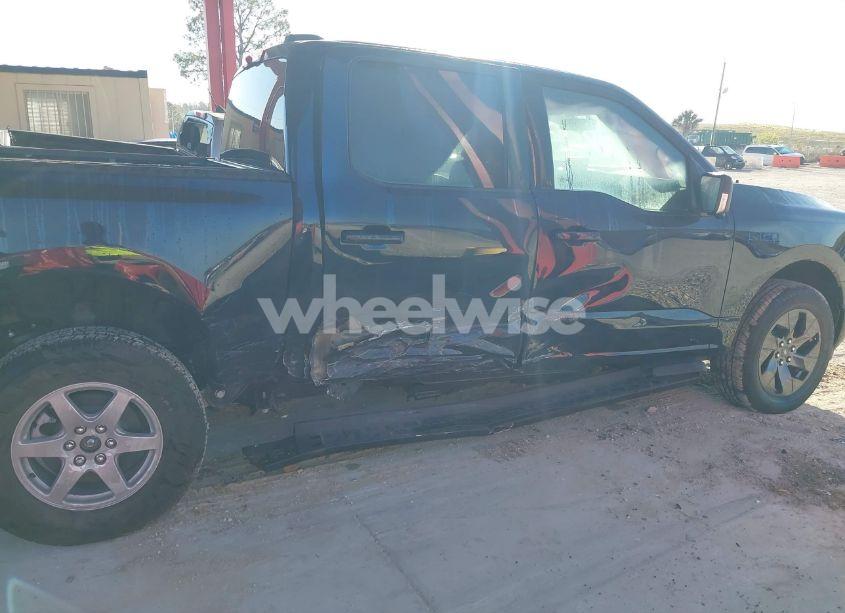 Photo 6 of 2024 Ford F-150 LIGHTNING FLASH (VIN 1FTVW3L72RWG23113)