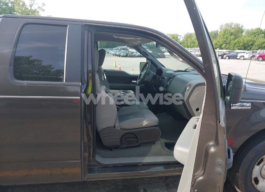 Photo 5 of 2007 Ford F-150 XL/XLT (VIN 1FTVX12517NA56235)