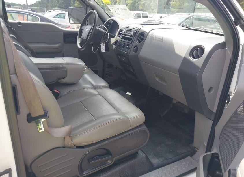 Photo 5 of 2007 Ford F-150 XL/XLT (VIN 1FTVX12537NA54969)