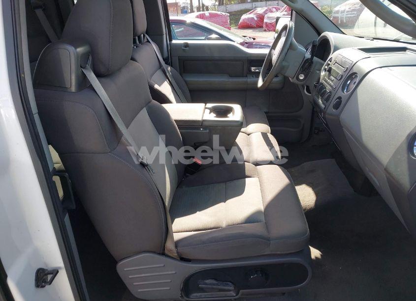 Photo 5 of 2004 Ford F-150 XL/XLT (VIN 1FTVX12554NC48186)