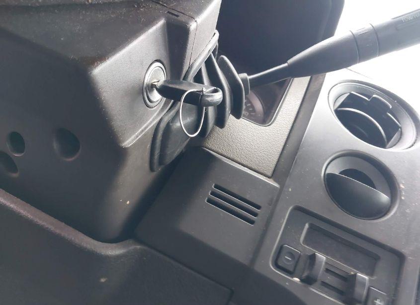 Photo 11 of 2009 Ford F-150 XL/XLT (VIN 1FTVX12V49KB98695)