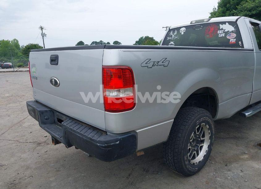 Photo 3 of 2006 Ford F-150 FX4/LARIAT/XL/XLT (VIN 1FTVX14546NA97549)