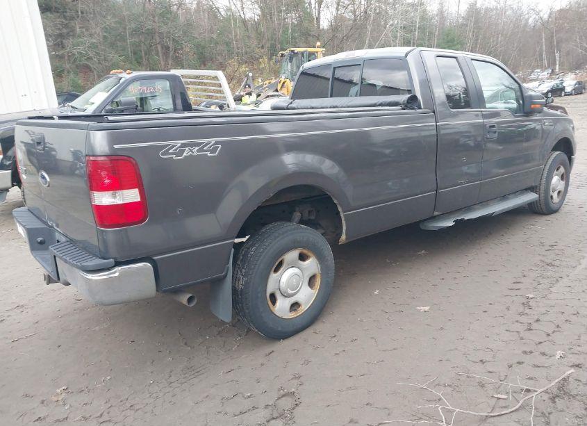 Photo 4 of 2005 Ford F-150 FX4/LARIAT/XL/XLT (VIN 1FTVX145X5NC10628)