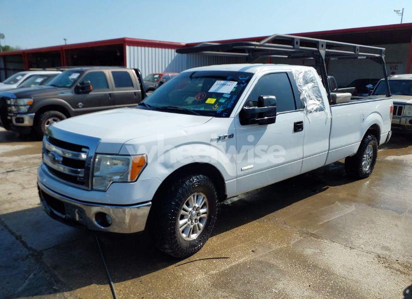 Photo 2 of 2013 Ford F-150 XLT (VIN 1FTVX1CT0DKD97278)