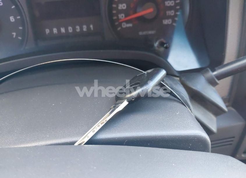 Photo 11 of 2010 Ford F-150 XL (VIN 1FTVX1CV9AKE41615)