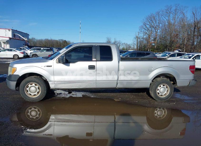 Photo 14 of 2010 Ford F-150 XL (VIN 1FTVX1CV9AKE41615)