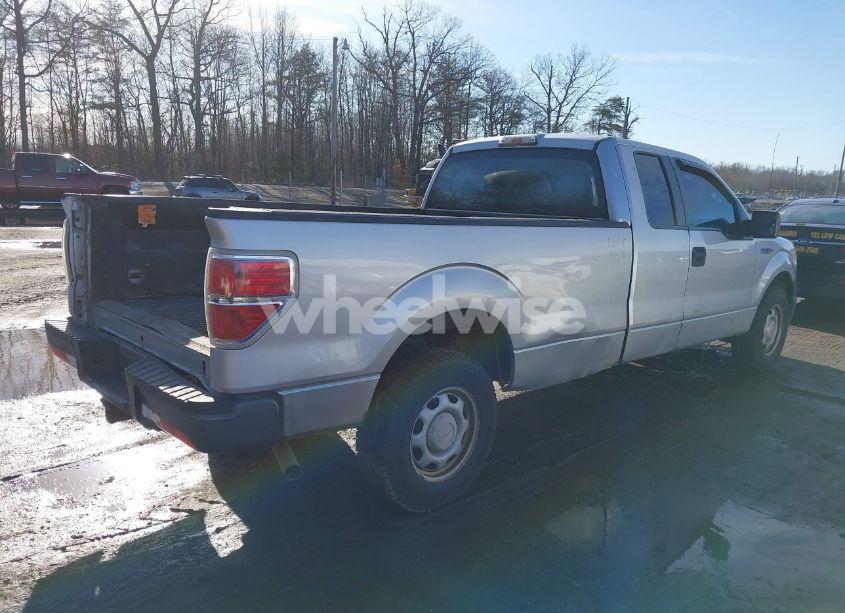 Photo 4 of 2010 Ford F-150 XL (VIN 1FTVX1CV9AKE41615)