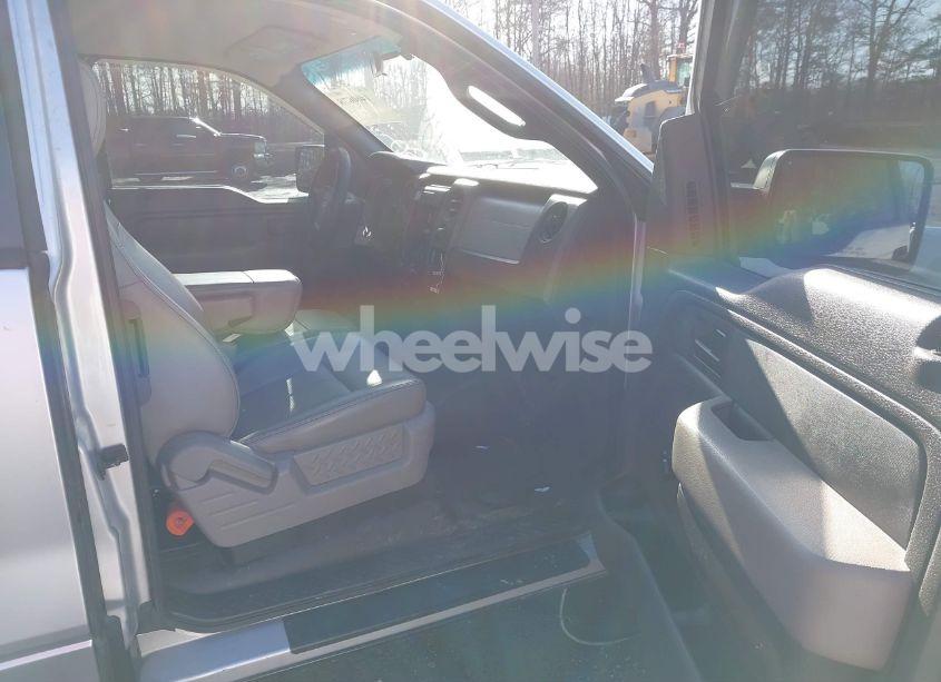 Photo 5 of 2010 Ford F-150 XL (VIN 1FTVX1CV9AKE41615)