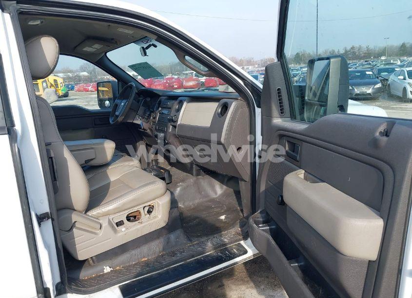 Photo 5 of 2010 Ford F-150 XL/XLT (VIN 1FTVX1EV6AKB55797)