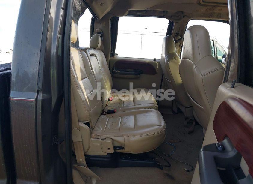 Photo 7 of 2005 Ford F-350 LARIAT/XL/XLT (VIN 1FTWW31P05EB97798)