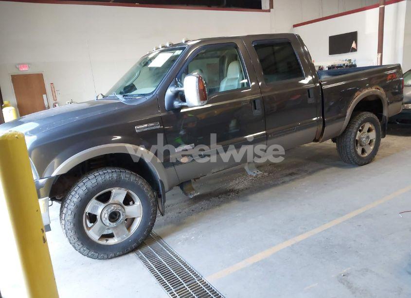 Photo 2 of 2007 Ford F-350 LARIAT/XL/XLT (VIN 1FTWW31P77EA12519)