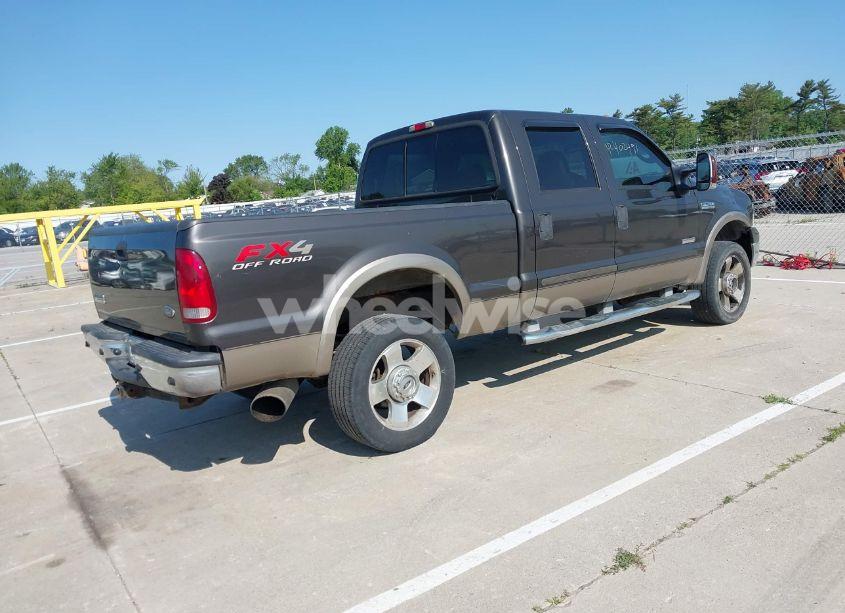 Photo 4 of 2006 Ford F-350 LARIAT/XL/XLT (VIN 1FTWW31P86EA77460)