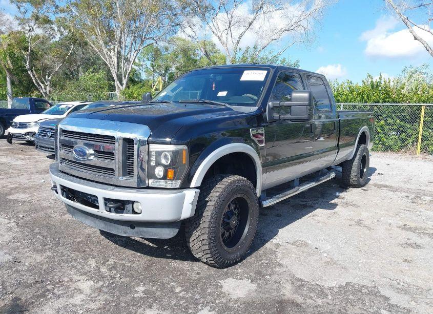 Photo 2 of 2008 Ford F-350 FX4/HARLEY-DAVIDSON/KING RANCH/LARIAT/XL/XLT (VIN 1FTWW31R68EA95623)