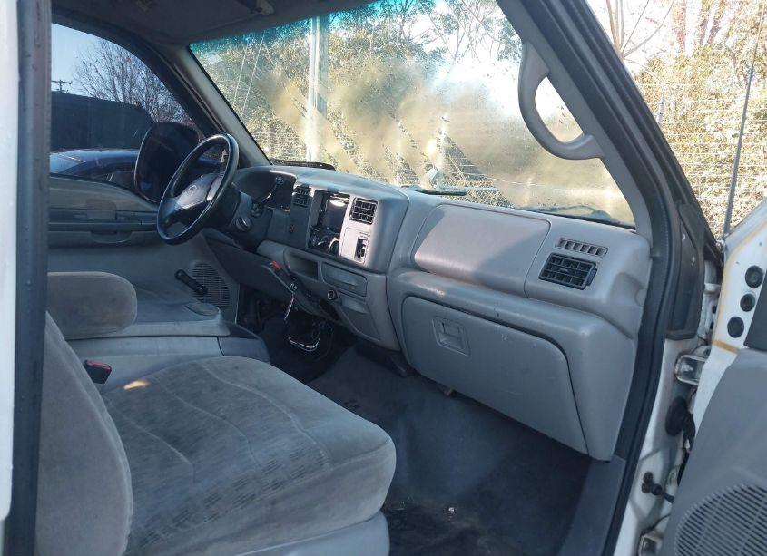 Photo 7 of 1999 Ford F-350 LARIAT/XL/XLT (VIN 1FTWW32F3XEC45898)