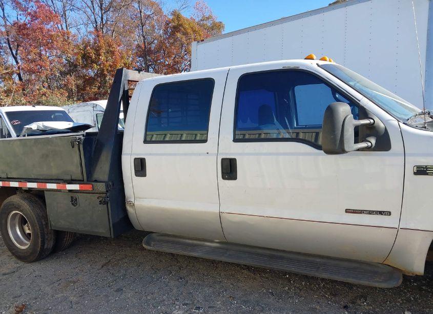 Photo 13 of 2000 Ford F-350 LARIAT/XL/XLT (VIN 1FTWW32F7YED66726)