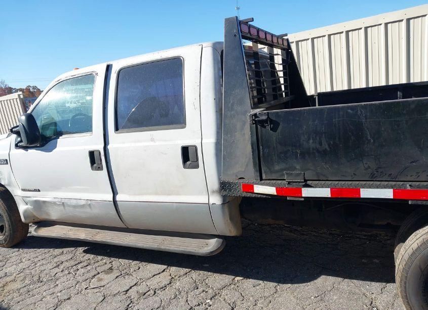 Photo 14 of 2000 Ford F-350 LARIAT/XL/XLT (VIN 1FTWW32F7YED66726)