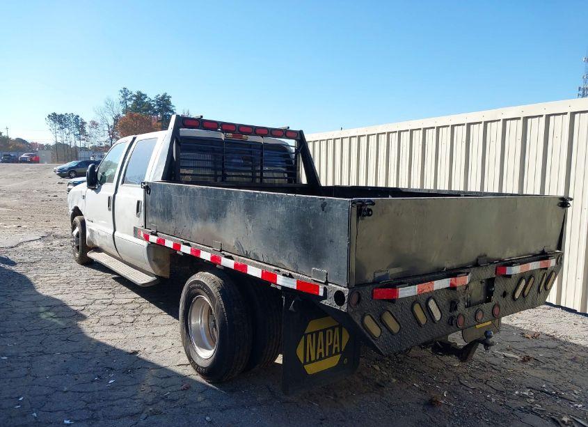 Photo 3 of 2000 Ford F-350 LARIAT/XL/XLT (VIN 1FTWW32F7YED66726)