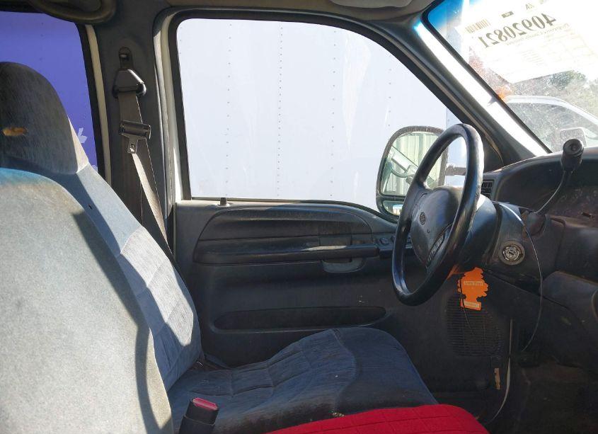 Photo 6 of 2000 Ford F-350 LARIAT/XL/XLT (VIN 1FTWW32F7YED66726)