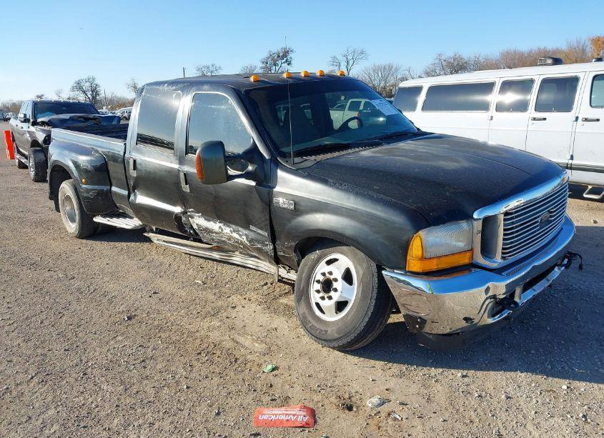 2001 Ford F-350 LARIAT/XL/XLT (VIN 1FTWW32F81EA97593) main photo
