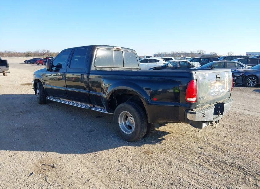 Photo 3 of 2001 Ford F-350 LARIAT/XL/XLT (VIN 1FTWW32F81EA97593)