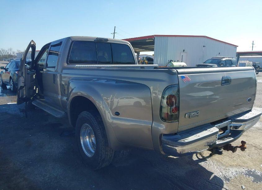 Photo 3 of 2002 Ford F-350 LARIAT/XL/XLT (VIN 1FTWW32F92EC14650)