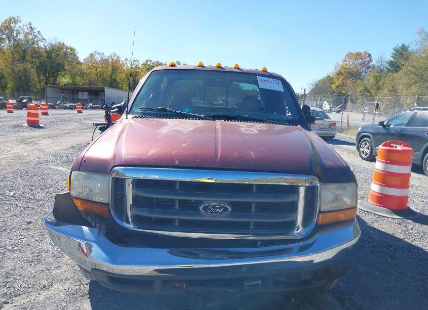 Photo 12 of 2000 Ford F-350 LARIAT/XL/XLT (VIN 1FTWW32F9YEB07767)