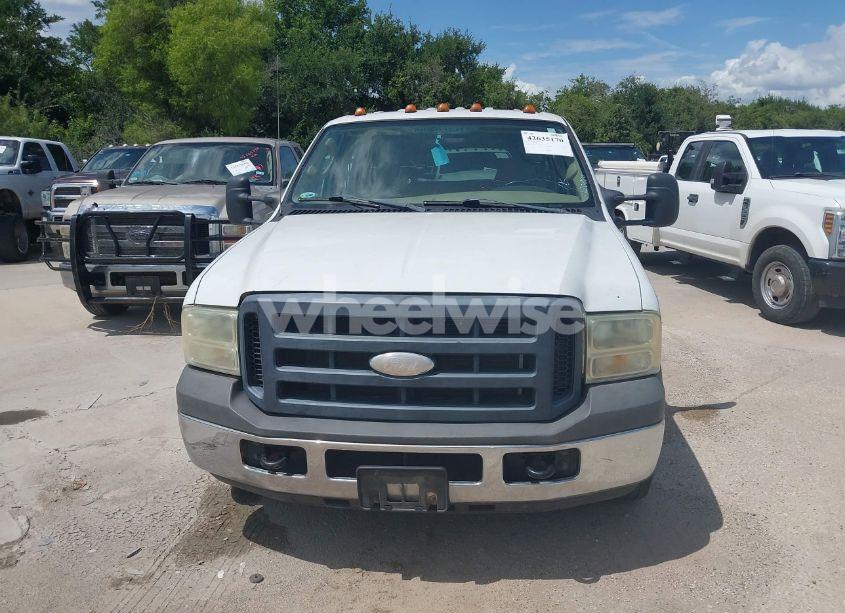 Photo 12 of 2006 Ford F-350 LARIAT/XL/XLT (VIN 1FTWW32P56ED41412)