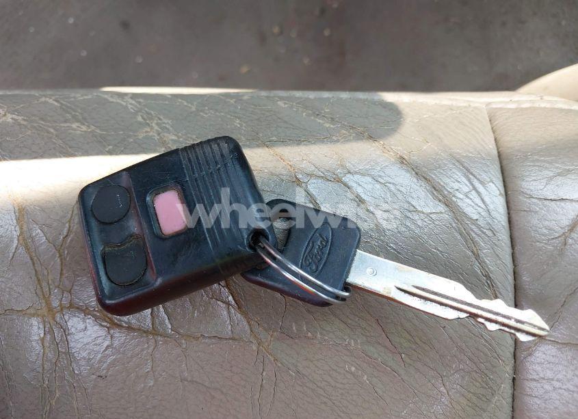 Photo 10 of 2005 Ford F-350 LARIAT/XL/XLT (VIN 1FTWW32P75EB10378)