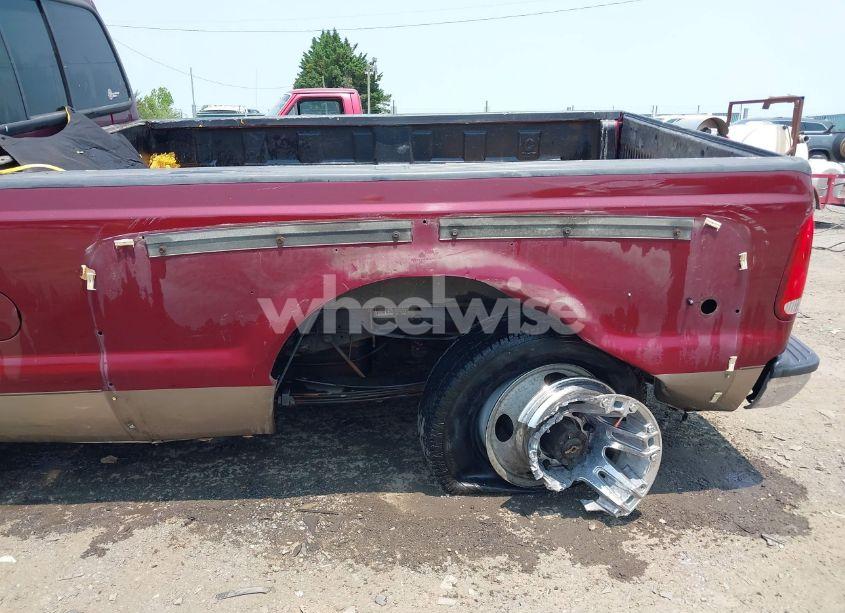 Photo 21 of 2005 Ford F-350 LARIAT/XL/XLT (VIN 1FTWW32P75EB10378)