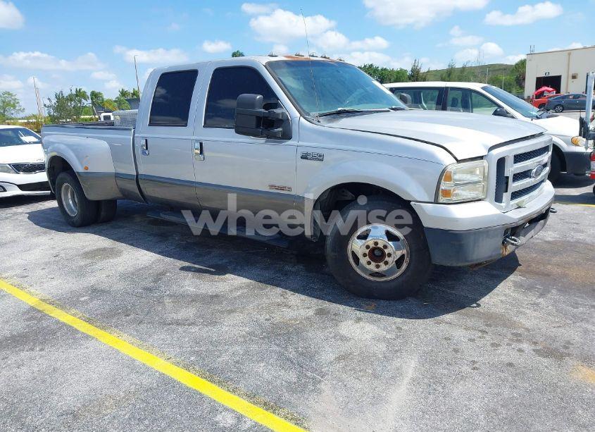2004 Ford F-350 LARIAT/XL/XLT (VIN 1FTWW32P84ED71792) main photo