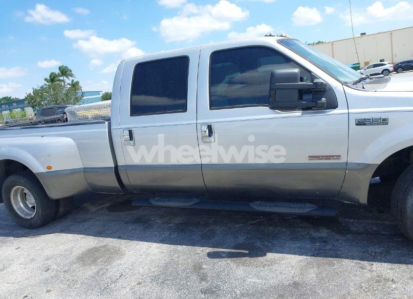 Photo 14 of 2004 Ford F-350 LARIAT/XL/XLT (VIN 1FTWW32P84ED71792)