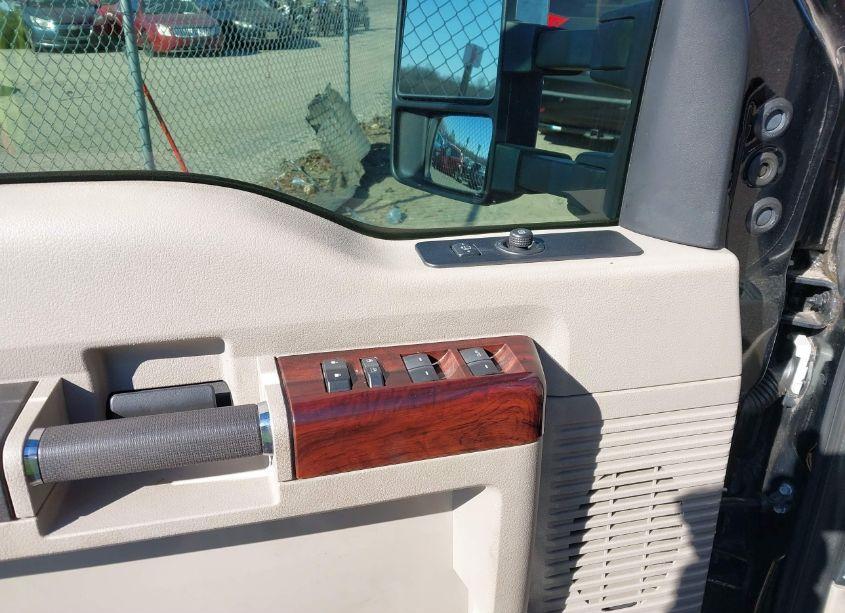 Photo 14 of 2008 Ford F-350 KING RANCH/LARIAT/XL/XLT (VIN 1FTWW32R08EE16294)