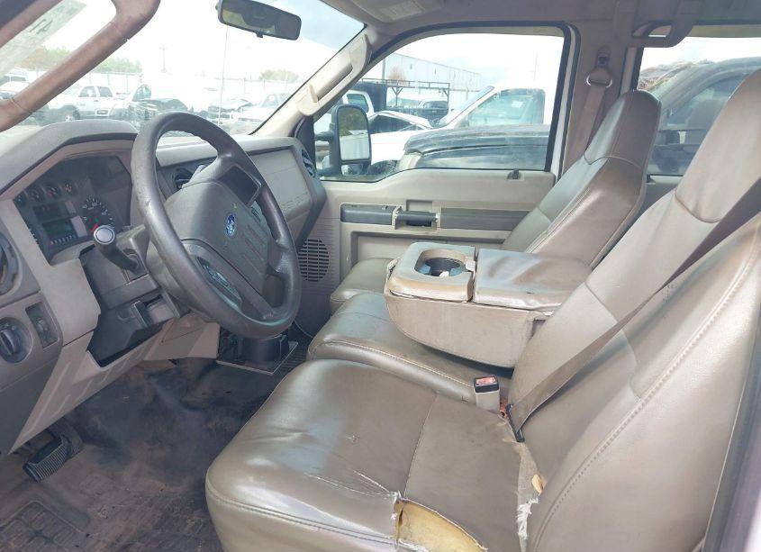 Photo 6 of 2008 Ford F-350 KING RANCH/LARIAT/XL/XLT (VIN 1FTWW32R58EC00599)