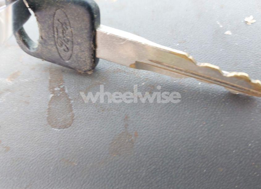 Photo 10 of 1999 Ford F-350 LARIAT/XL/XLT (VIN 1FTWW33F8XEB96096)