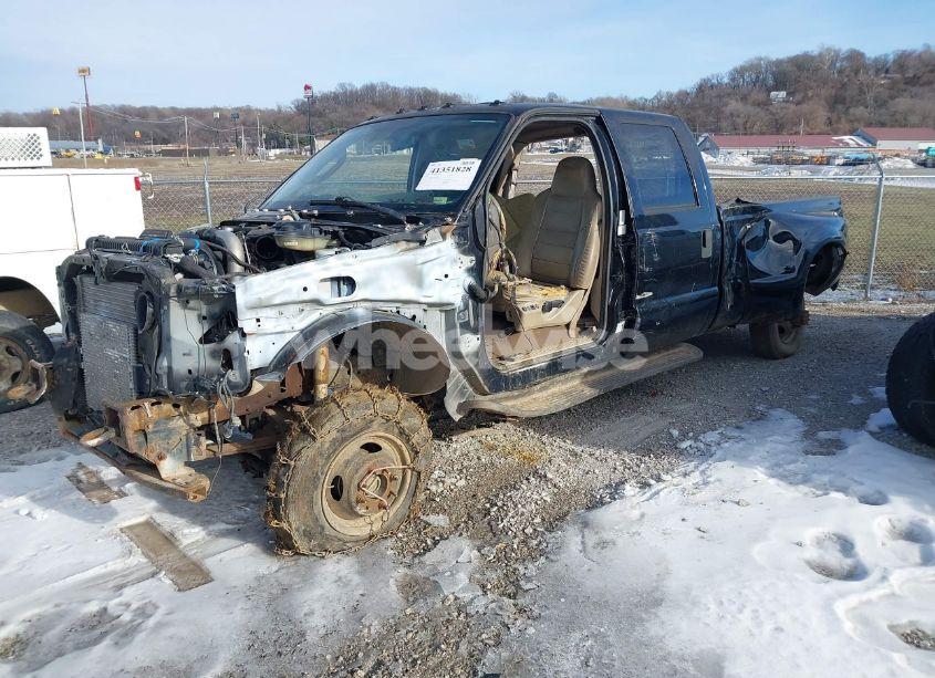 Photo 2 of 2003 Ford F-350 LARIAT/XL/XLT (VIN 1FTWW33P33ED01629)