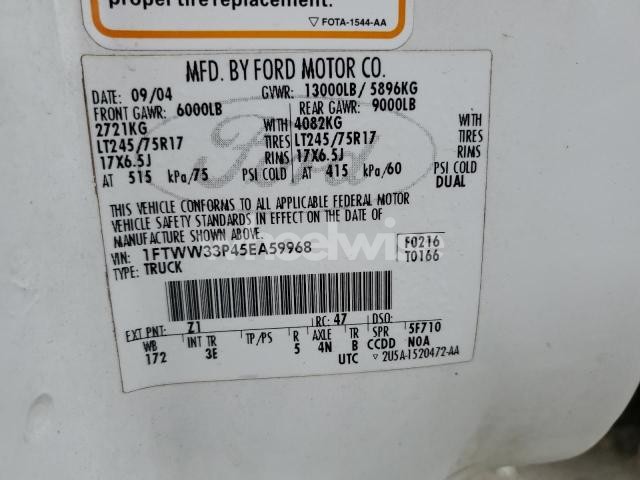 Photo 9 of 2005 FORD SUPER DUTY F-350 W/D (VIN 1FTWW33P45EA59968)