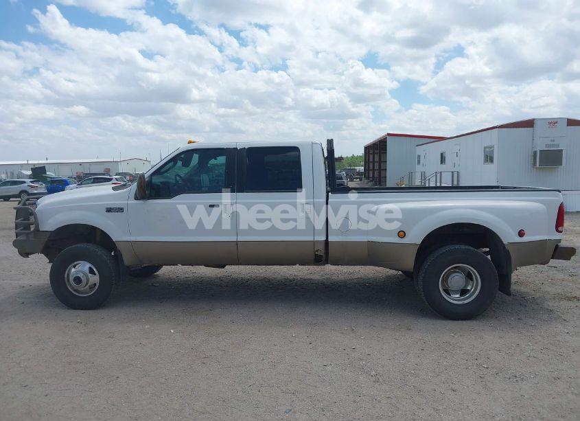 Photo 14 of 2004 Ford F-350 LARIAT/XL/XLT (VIN 1FTWW33P54EC03980)