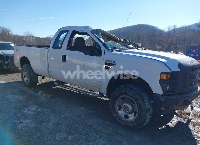 2008 Ford F-350 FX4/LARIAT/XL/XLT (VIN 1FTWX31R08EB29360) main photo