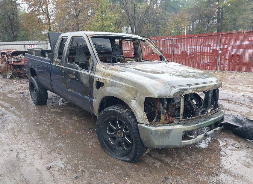 2008 Ford F-350 FX4/LARIAT/XL/XLT (VIN 1FTWX31Y28ED80033) main photo