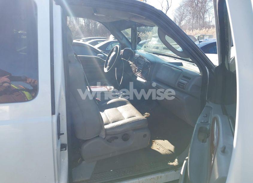 Photo 7 of 2006 Ford F-350 LARIAT/XL/XLT (VIN 1FTWX32P06ED93298)