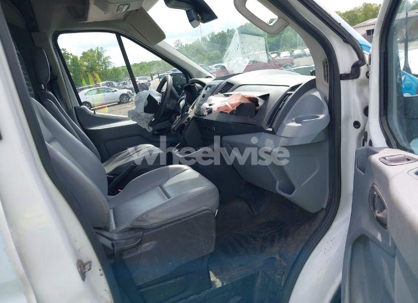 Photo 5 of 2016 Ford Transit-150 (VIN 1FTYE1CM1GKA29370)