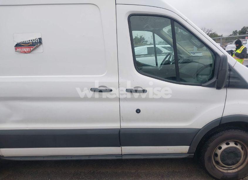 Photo 13 of 2017 Ford Transit-150 (VIN 1FTYE1CM9HKB51475)