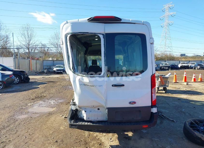 Photo 16 of 2019 Ford Transit-150 (VIN 1FTYE1CM9KKB64086)