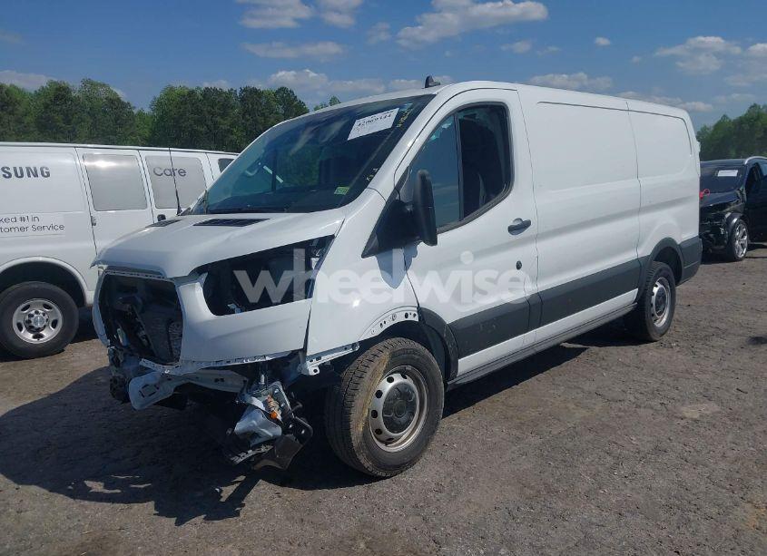 Photo 2 of 2024 Ford Transit-150 (VIN 1FTYE1Y80RKB18748)